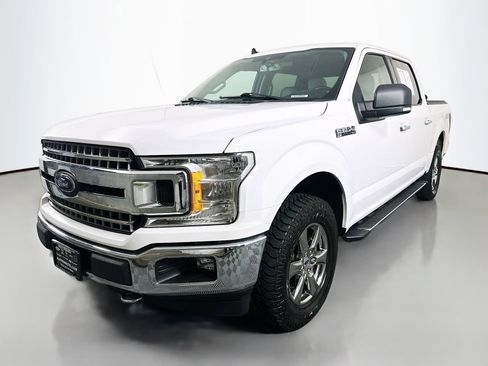 Used 2020 Ford F150 XLT w/ Equipment Group 302A Luxury AWD/4WD image 3