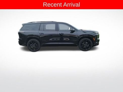 Used 2025 Chevrolet Traverse RS w/ LPO, Floor Liner Package image 11