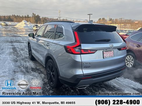 Used 2025 Honda CR-V Sport Touring image 6