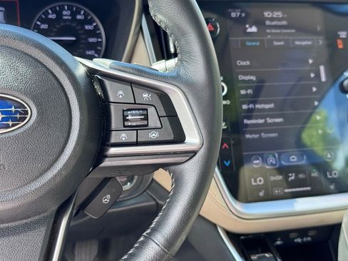 Used 2020 Subaru Outback Limited image 16