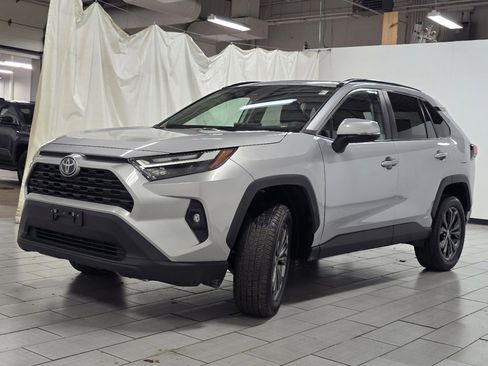 Certified 2022 Toyota RAV4 XLE Premium AWD/4WD image 13