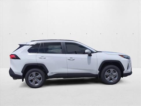 New 2025 Toyota RAV4 XLE image 4