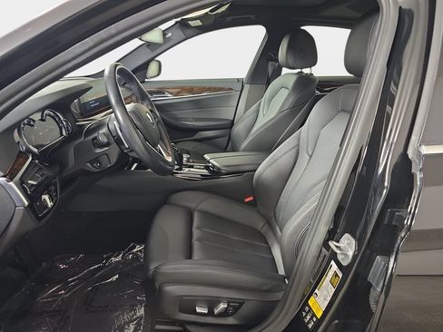 Used 2018 BMW 530i xDrive AWD/4WD image 18