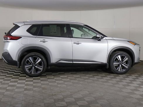 Used 2022 Nissan Rogue SL image 18
