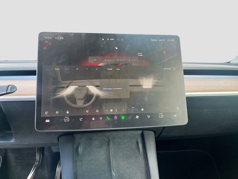 Used 2022 Tesla Model Y Long Range AWD/4WD image 20