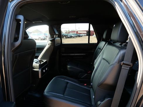 Used 2021 Ford Expedition XLT AWD/4WD image 13