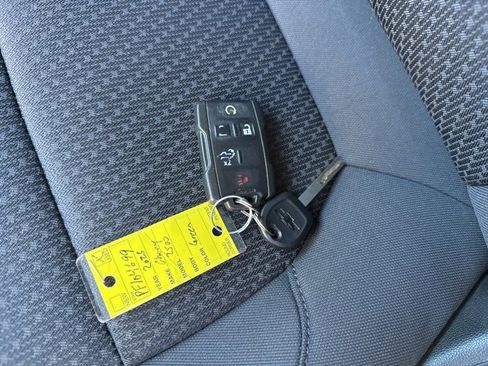 Used 2023 Chevrolet Silverado 2500 Custom w/ Custom Convenience Package image 23