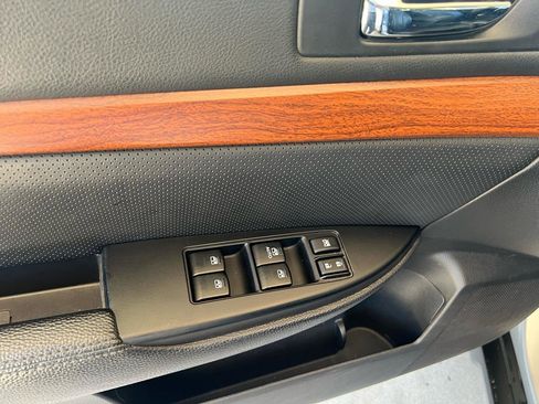 Used 2013 Subaru Outback 2.5i Limited w/ Popular Pkg 1B AWD/4WD image 8