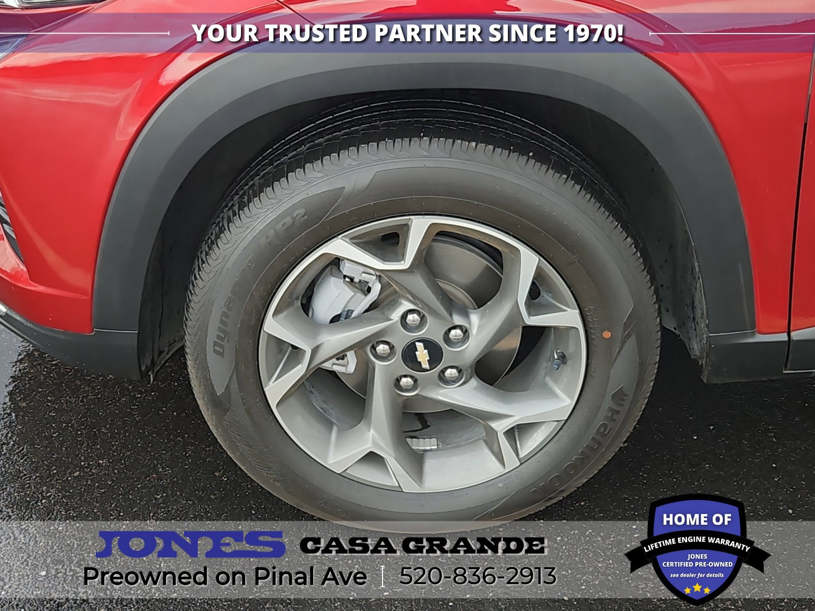 Used 2025 Chevrolet Trax LT w/ Driver Confidence Package FWD image 19