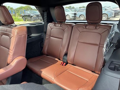 New 2026 Lincoln Aviator Reserve AWD/4WD image 10
