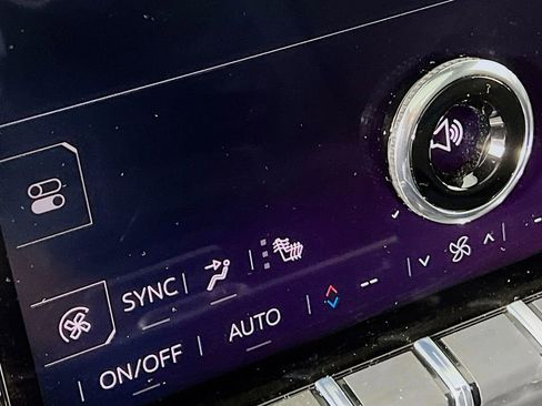 Certified 2025 GMC Yukon Denali w/ Denali Reserve Package image 20