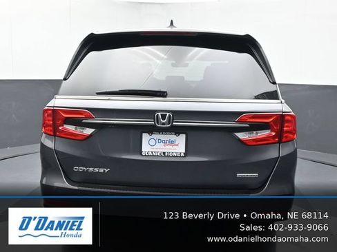 Used 2023 Honda Odyssey Touring image 5