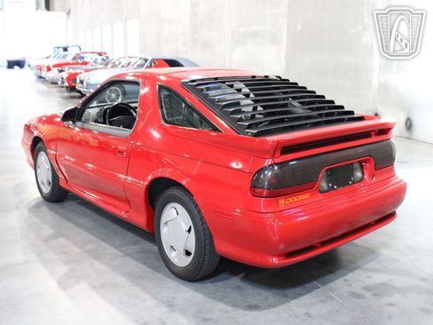 Used 1993 Dodge Daytona ES FWD image 3