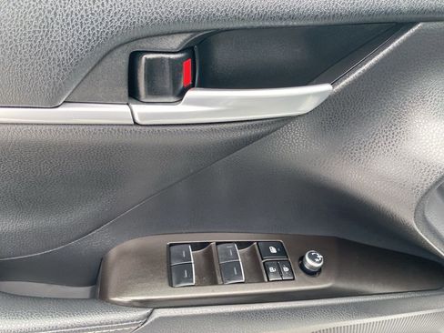 Used 2023 Toyota Camry XSE image 19
