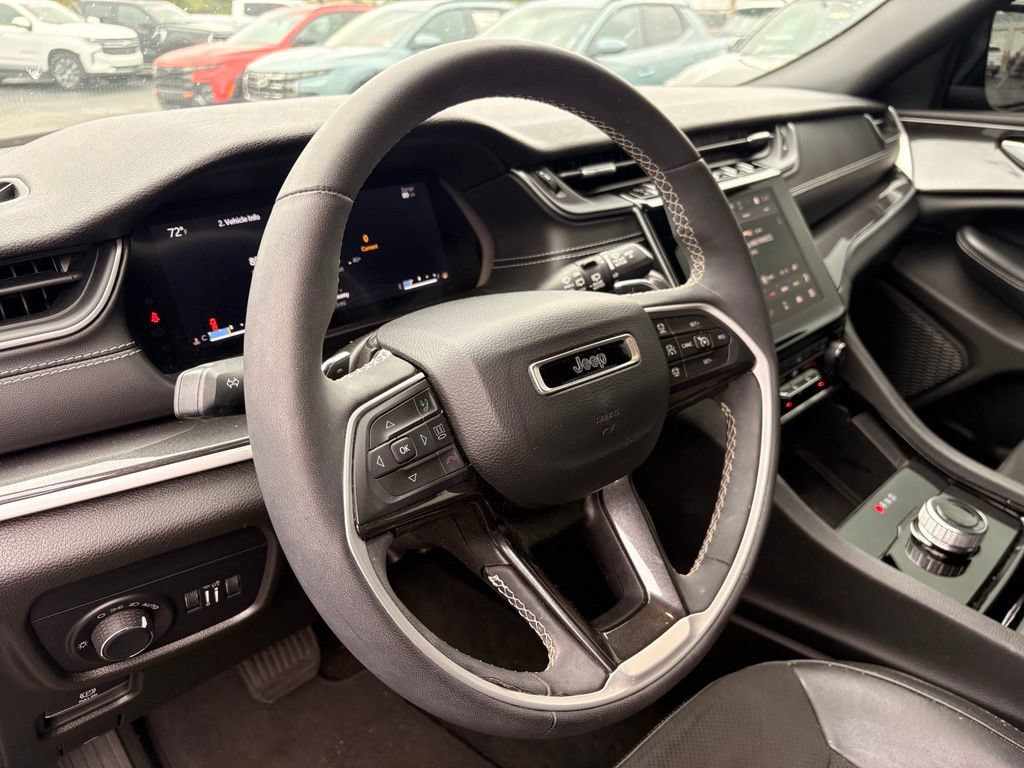 Used 2023 Jeep Grand Cherokee L Laredo AWD/4WD image 10