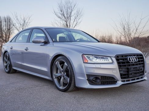 Used 2018 Audi A8 L 4.0T image 10