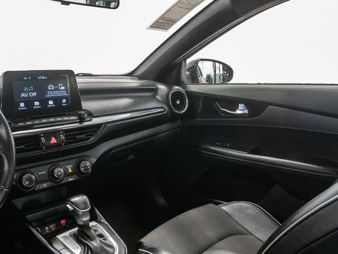 Used 2020 Kia Forte GT-Line w/ GT-Line Premium Package FWD image 14