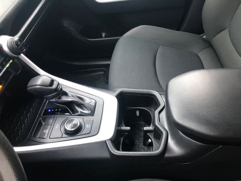 Certified 2024 Toyota RAV4 LE image 21