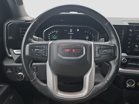 Used 2022 GMC Sierra 1500 SLT w/ SLT Convenience Package AWD/4WD image 8