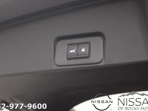 New 2026 Nissan Rogue Platinum image 15