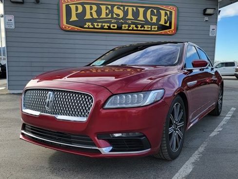 Used 2019 Lincoln Continental Reserve image 2