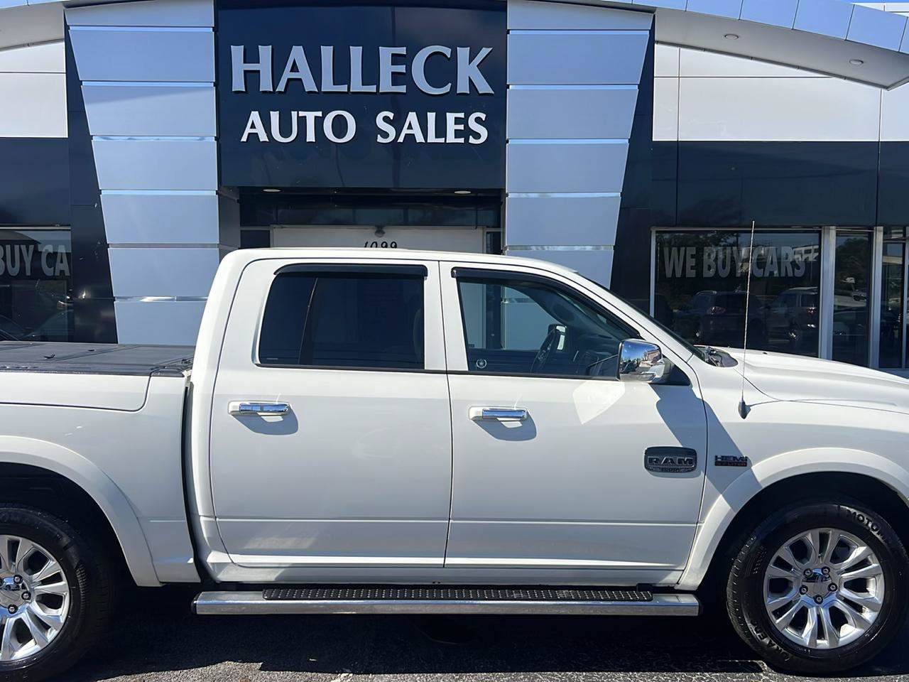 Used 2016 RAM 1500 Laramie Longhorn AWD/4WD image 1