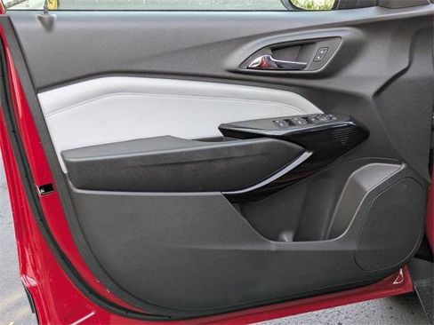 New 2026 Chevrolet Trax LT w/ Driver Confidence Package image 12