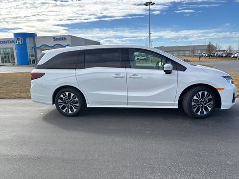 New 2026 Honda Odyssey Elite image 2