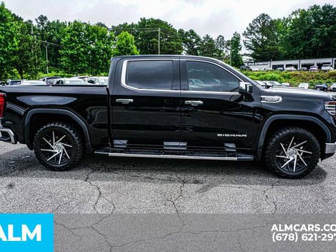 Used 2022 GMC Sierra 1500 SLT w/ SLT Premium Package RWD image 9