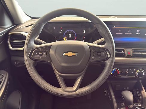 Used 2026 Chevrolet TrailBlazer LS w/ LS Confidence Package AWD/4WD image 13