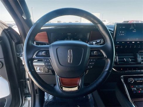 Used 2022 Lincoln Navigator L Reserve image 15