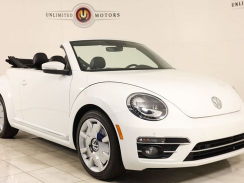 Used 2019 Volkswagen Beetle 2.0T SE FWD image 33
