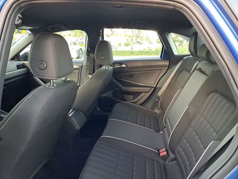 Used 2023 Volkswagen Jetta Sport image 7