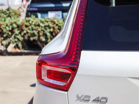 Used 2026 Volvo XC40 B5 Plus w/ Protection Package Premier AWD/4WD image 7