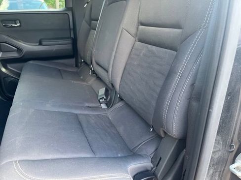 Used 2024 Nissan Frontier SV w/ Hardbody Edition AWD/4WD image 14