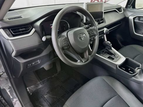Certified 2023 Toyota RAV4 LE AWD/4WD image 17
