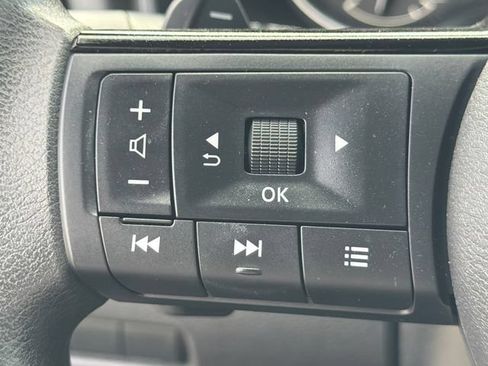 Used 2023 Nissan Rogue SV FWD image 24