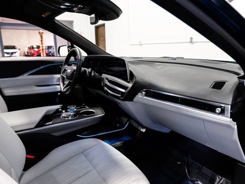 Used 2024 Cadillac Lyriq Sport w/ LPO, Floor Liner Package RWD image 15