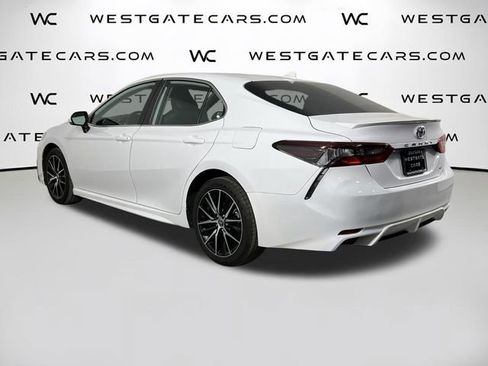 Used 2024 Toyota Camry SE image 44