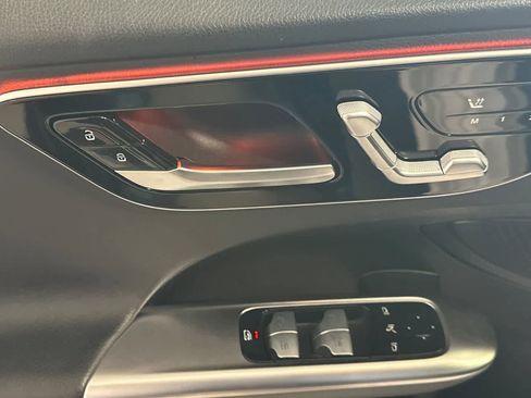 Used 2024 Mercedes-Benz C 300 Sedan image 13