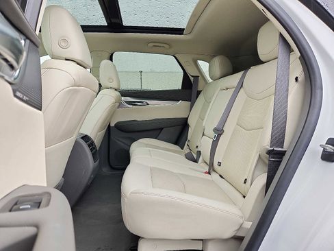 Used 2021 Cadillac XT5 Premium Luxury image 10