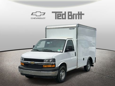 New 2025 Chevrolet Express 3500 w/ Power Convenience Package image 4