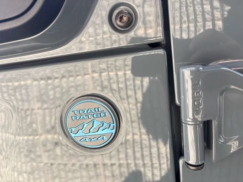 Used 2024 Jeep Wrangler Unlimited AWD/4WD image 12