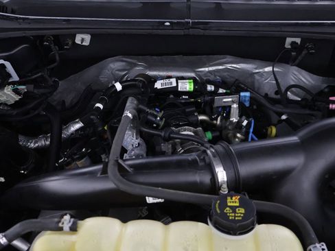 Used 2020 Ford F150 XL w/ Equipment Group 101A Mid AWD/4WD image 16