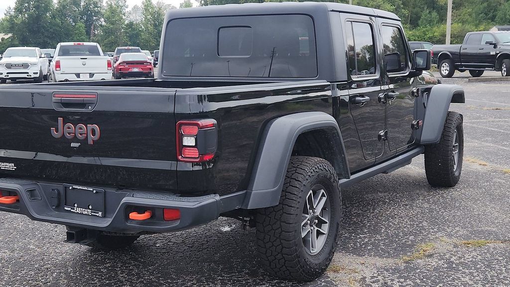 Used 2026 Jeep Gladiator Mojave AWD/4WD image 7