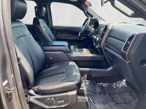 Used 2018 Ford Expedition Max Limited w/ Equipment Group 301A AWD/4WD image 29