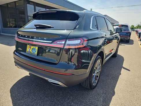 Used 2023 Lincoln Nautilus Reserve AWD/4WD image 2