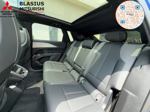 Used 2024 Cadillac Lyriq Tech w/ Driver Assist Package AWD/4WD image 59