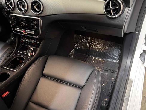 Used 2019 Mercedes-Benz CLA 250 image 37