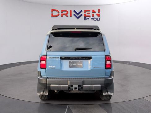 Used 2024 Toyota Land Cruiser image 4